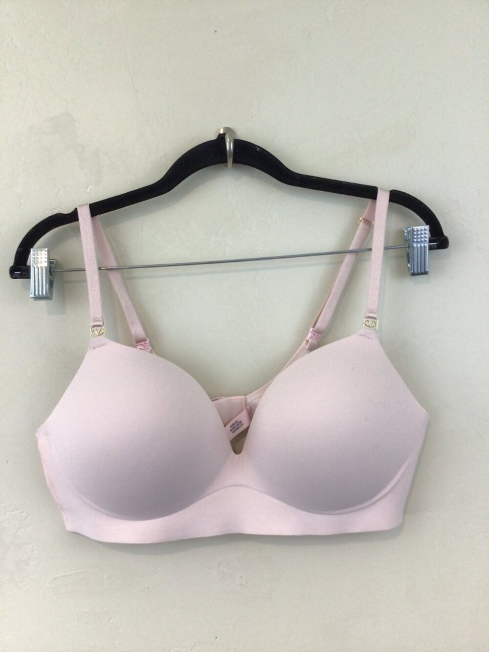 Victoria's Secret Seamless Padded No Wire Push Up Bra